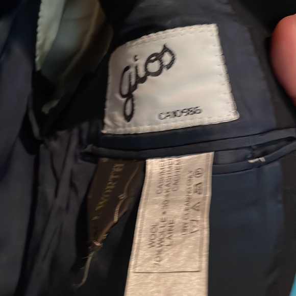 Beautiful Wool & Cashmere Italian Blazer - Picture 3 of 4